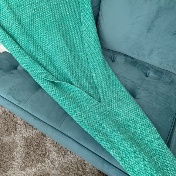 MERMAID BLANKET🧜‍♀️🐬 - Picture 5 of 5
